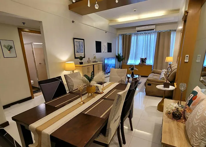 Ideal Family Gateaway Connected To Eastwood Mall Apartamento