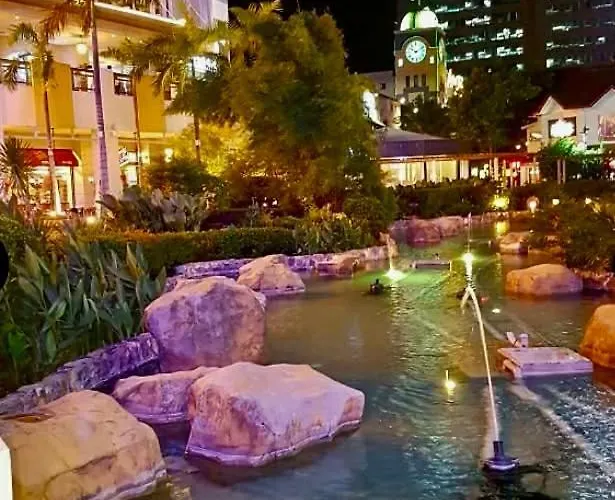 Ideal Family Gateaway Connected To Eastwood Mall Apartamento *