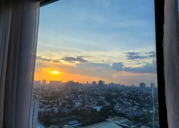 Ideal Family Gateaway Connected To Eastwood Mall Apartamento *